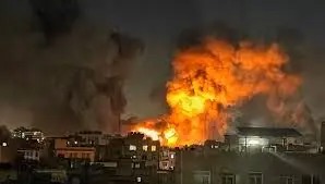 یک مقام آمریکایی: به تأسیسات حیاتی ایران حمله نکردیم/ صدای انفجار در میناب و سیریک و کیش/ صدای پدافند در تهران/ انفجار در فرودگاه بندرعباس/ آکسیوس: حمله آمریکا آغاز شد