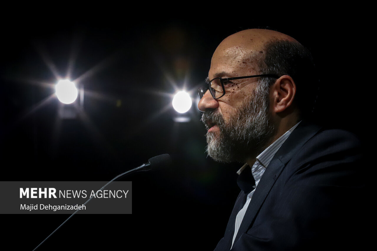 امیرخانی: روایت‌های ناگفته انقلاب باید برای آیندگان ثبت شود