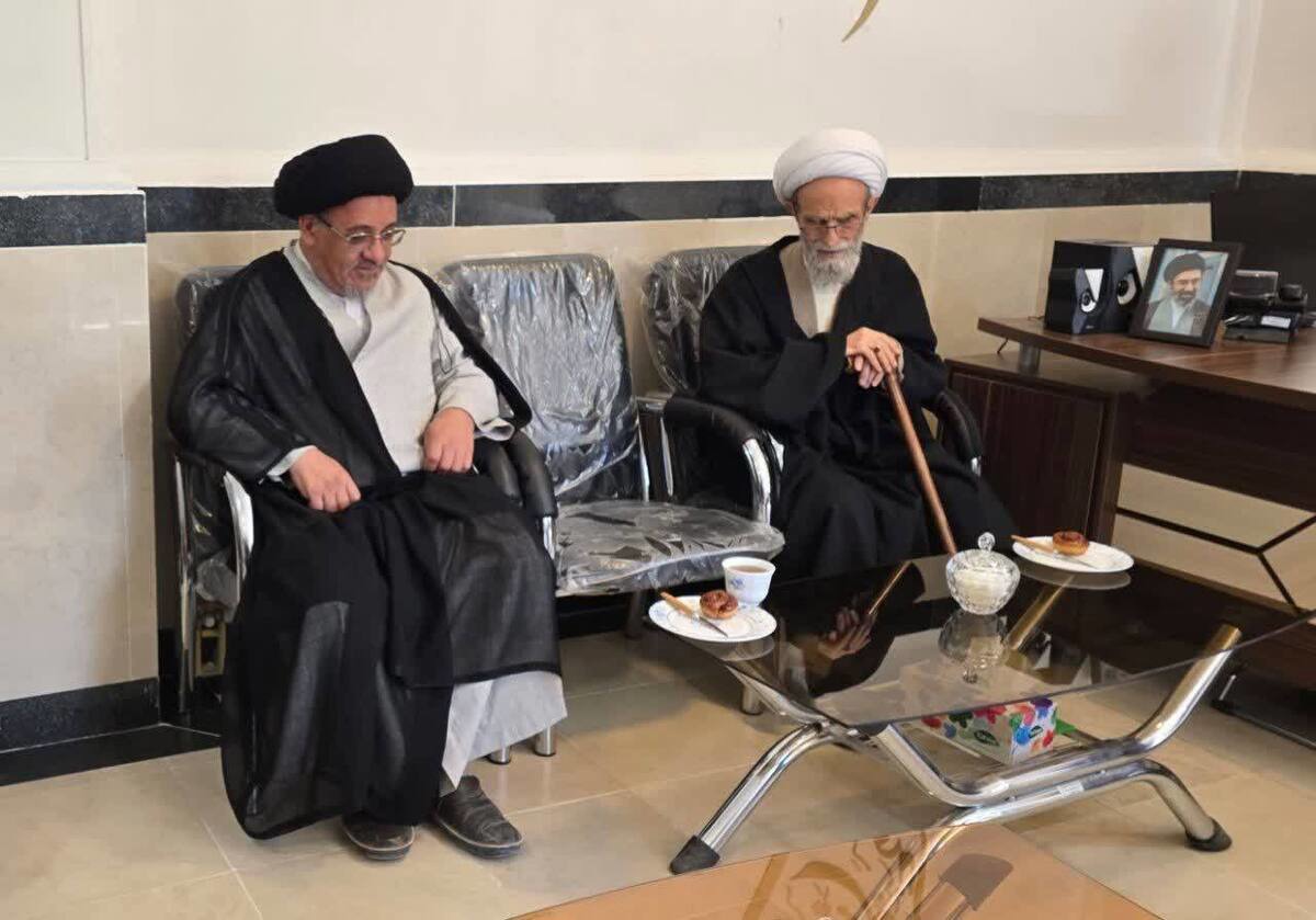 بررسی عملکرد و ترسیم چشم‌انداز آینده در جلسه هیئت‌امنای حوزه خواهران