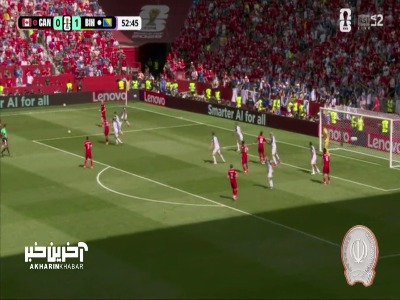 موقعیت گلزنی برای کانادا که بازیکنان بوسنی توپ را از روی خط دروازه برگرداندند