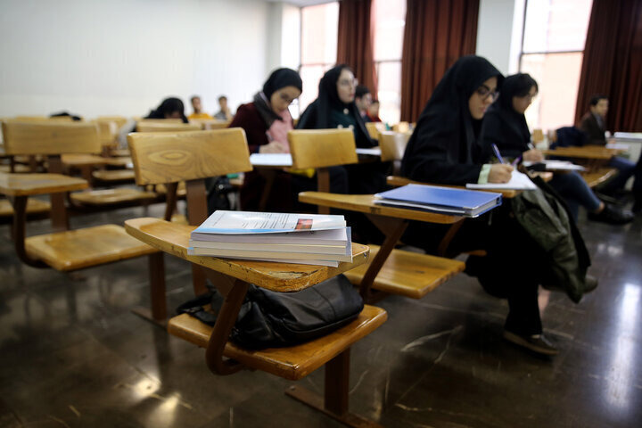 تغییر زمان امتحانات دانشگاه‌ها در ایام تشییع رهبر شهید