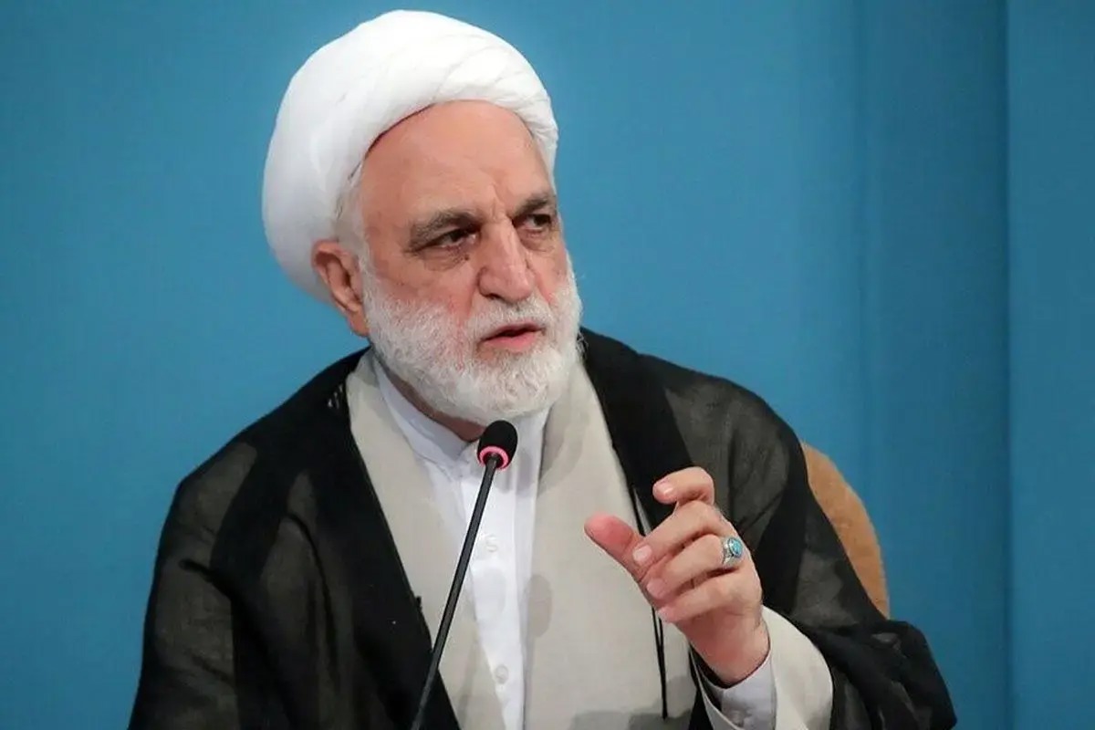 ملت ایران با تکیه بر مکتب حسینی متجاوزان را شکست داد