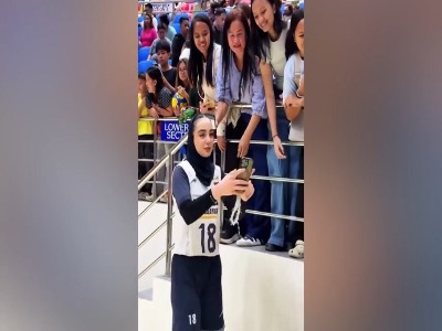 درخشش ملی پوشان و سلفی با هواداران در پایان