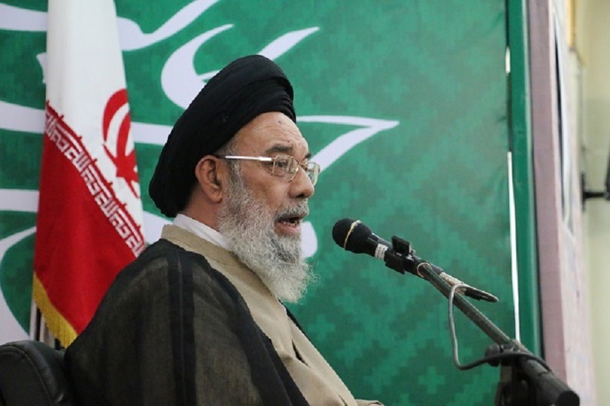 دشمن همواره در پی بهره ‌برداری از ناآگاهی و عدم شناخت درست مردم است