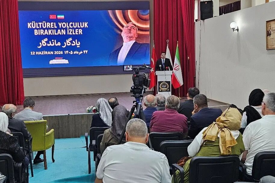 دبیر کل حزب وطن ترکیه: برابر ایران سر تعظیم فرود می‌آوریم
