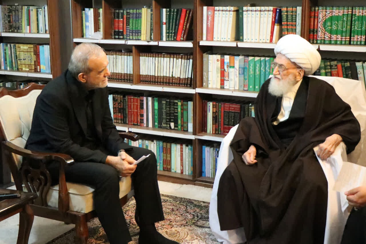 آیت الله نوری همدانی: وحدت حول محور رهبری فصل‌الخطاب است