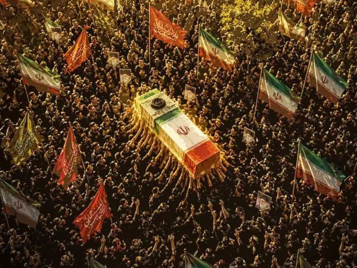 فراخوان جذب خادمان بانوی قمی برای خدمت‌رسانی در مراسم تشییع رهبر شهید منتشر شد + لینک