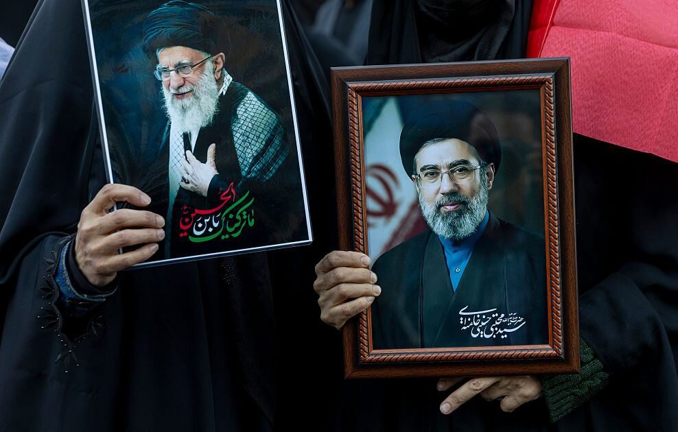 تحلیل رسانه صهیونیستی از رویدادی تاریخی و بی‌نظیر در ایران؛ »تشییع آیت‌الله خامنه‌ای، مانور قدرت و پیام استواری نظام به منطقه و جهان«