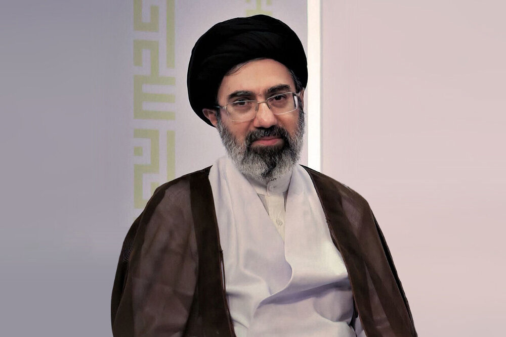 پیام تسلیت رهبر انقلاب در پی درگذشت پدر دبیر شورای عالی امنیت ملی