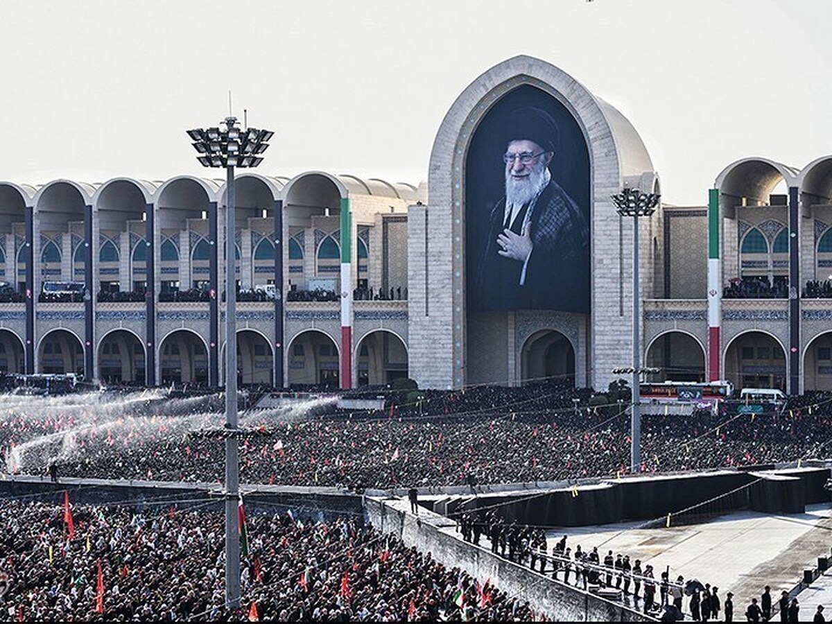 مداحی محسن محمدی پناه در مراسم وداع با رهبر