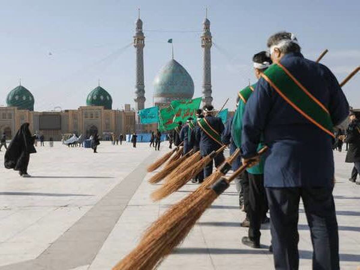 ۶ هزار خادم، میزبان زائران مراسم تاریخی اقامه نماز رهبر شهید انقلاب در جمکران هستند