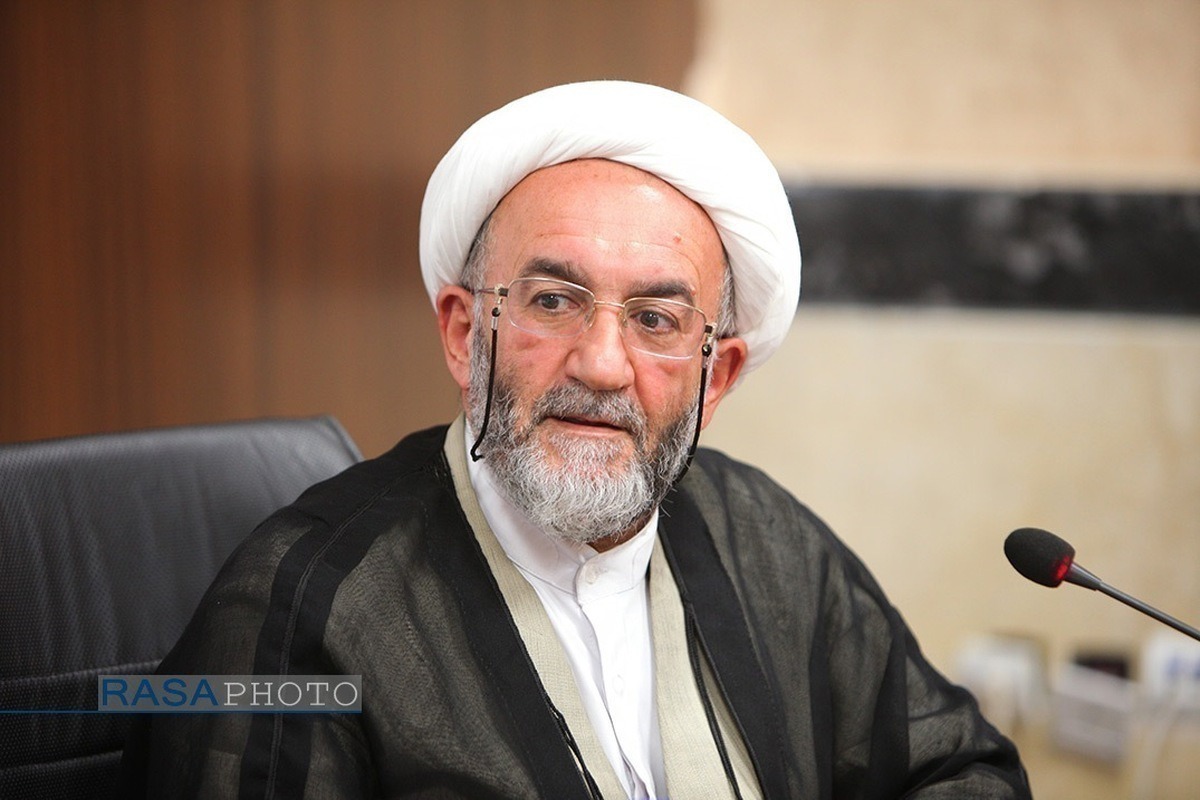 تشییع رهبر شهید به یکی از مهم‌ترین پیچ‌های تاریخی انقلاب تبدیل شد