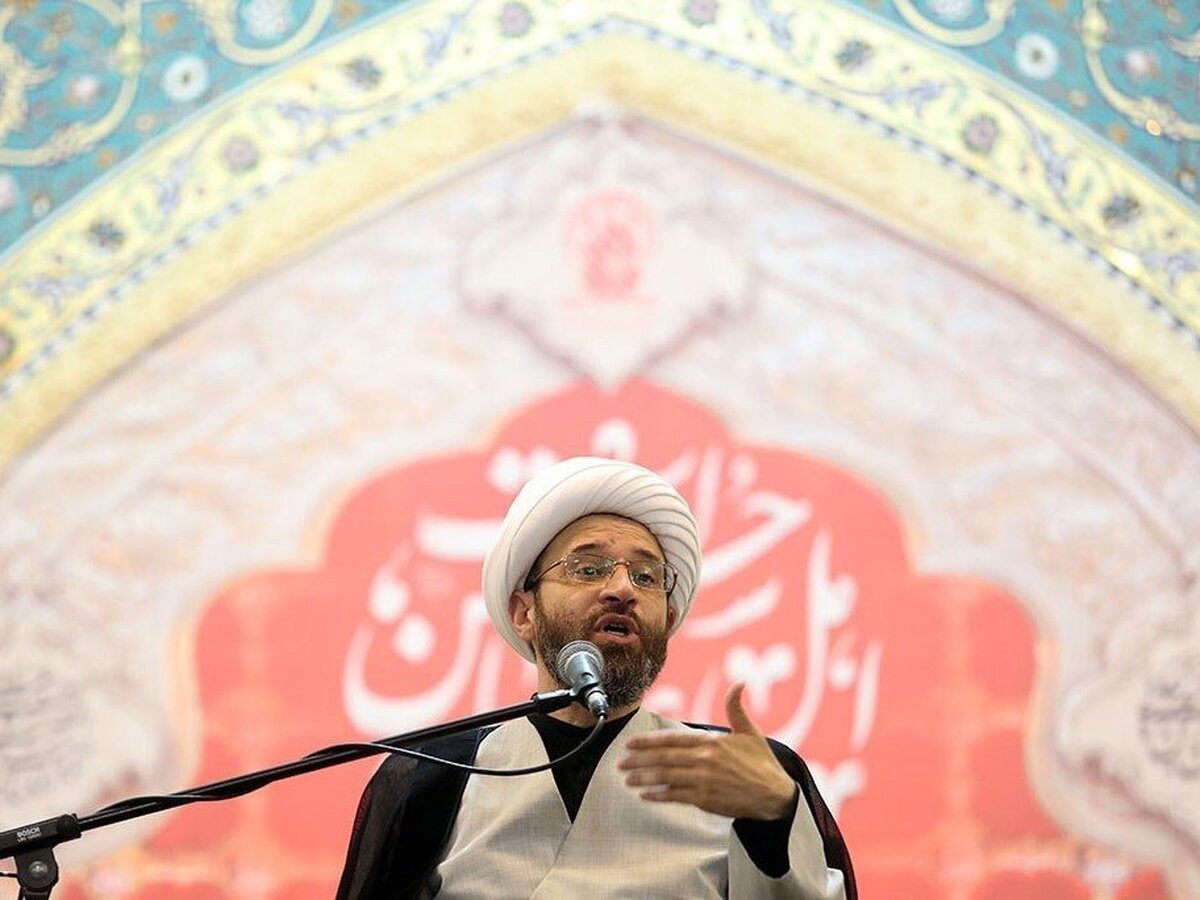 حضور مردم در تشییع رهبر شهید، جلوه‌ای از استقامت و نصرت الهی است
