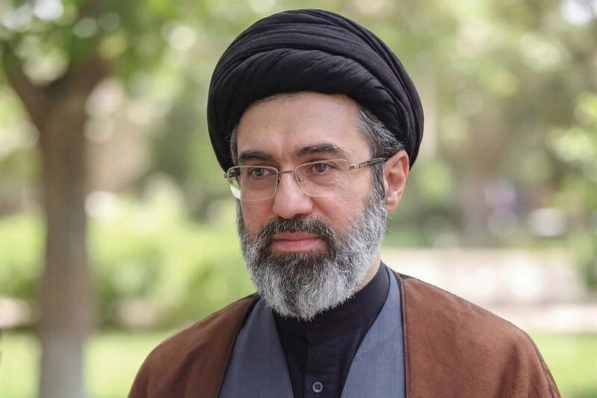 فرار از میهمان خاص؛ روایتِ پرهیز از دیده‌شدن در مناسبات رسمی