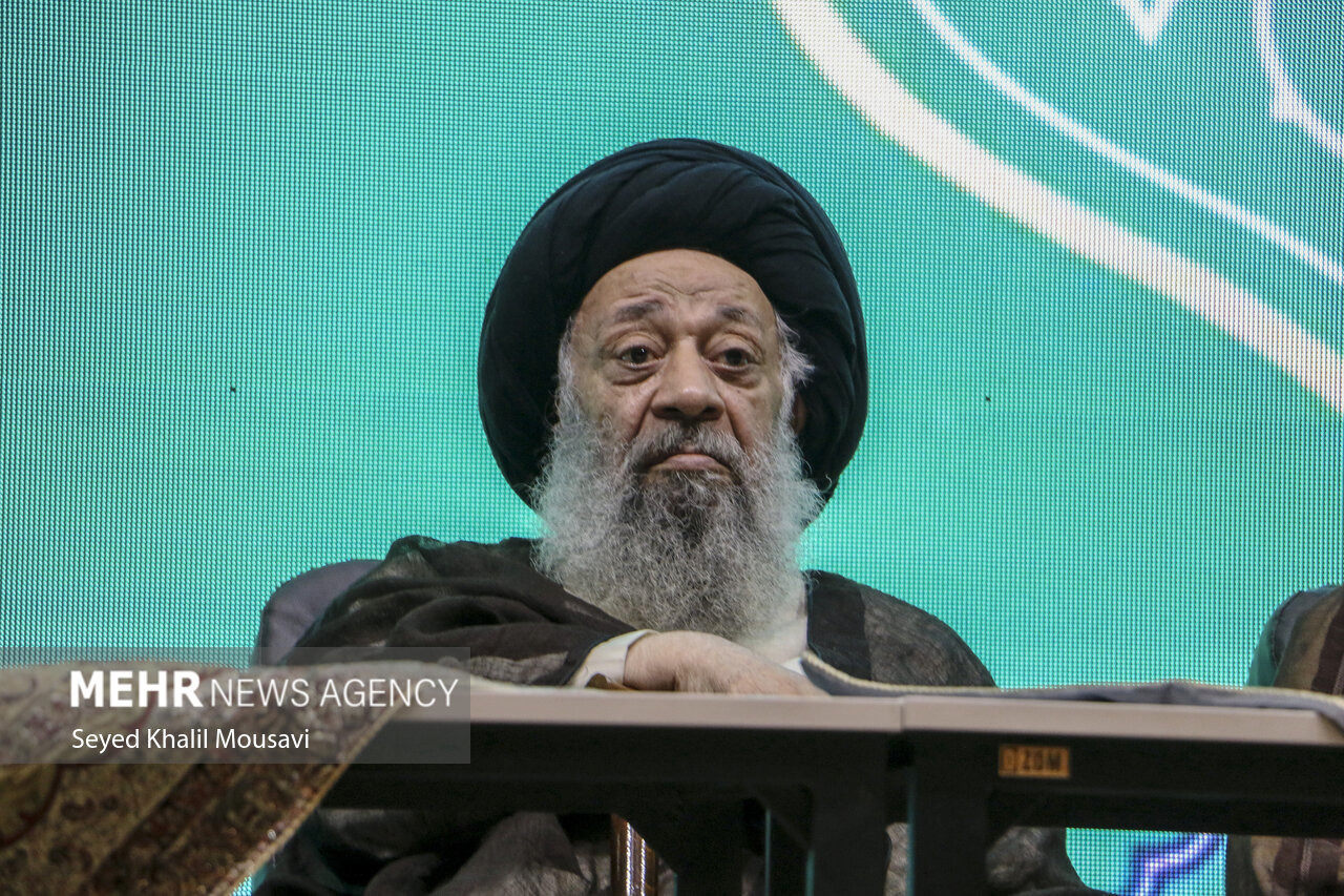 آیت الله موسوی جزایری: عهد امت اسلامی انتقام خون رهبر شهید از دشمن است