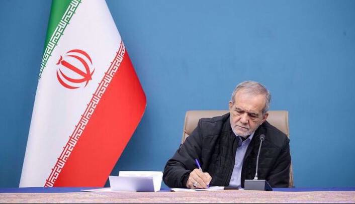 پیام تبریک پزشکیان در پی کسب قهرمانی جهان توسط تیم ملی والیبال نشسته