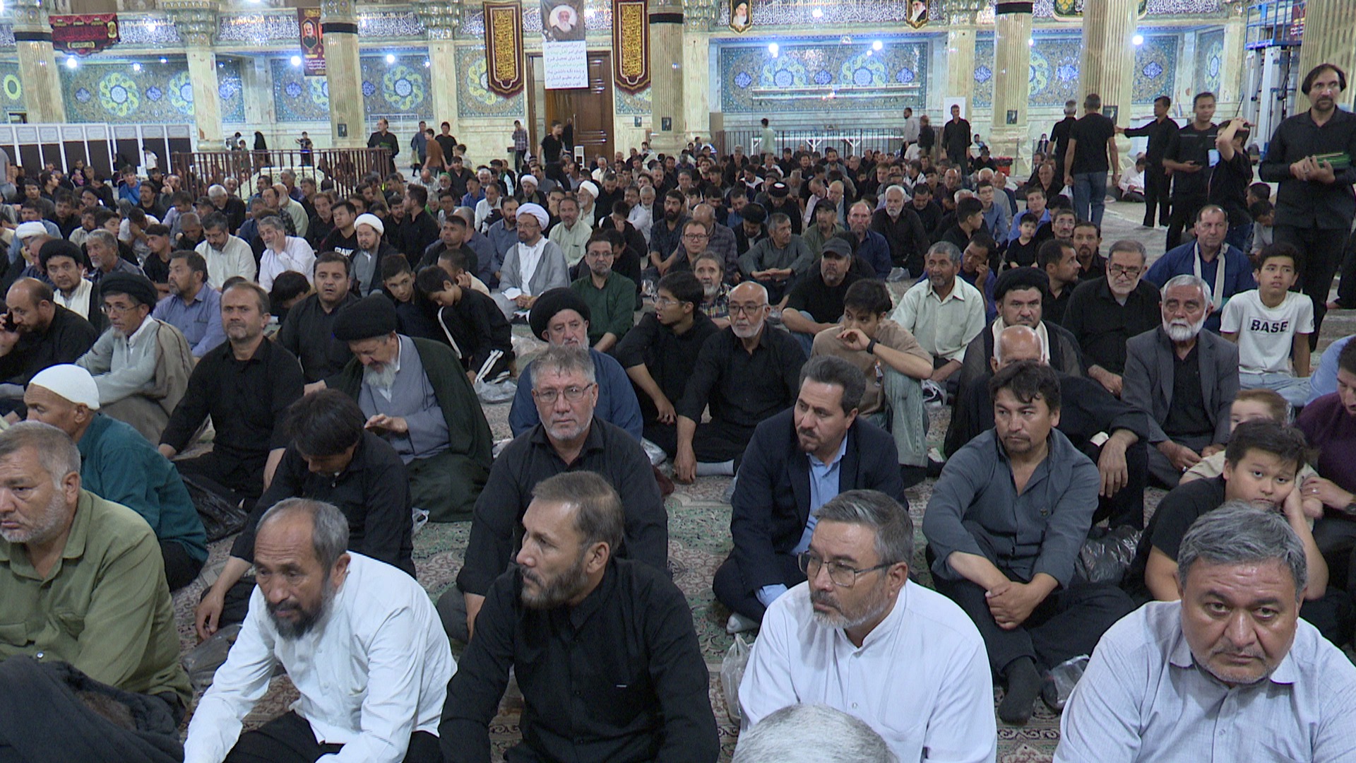 بزرگداشت رهبر شهید انقلاب با حضور مهاجرین افغانستانی مقیم قم