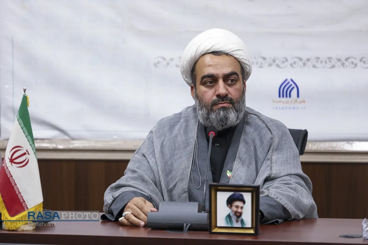 نقشه تاریخ‌نگاران انگلیسی برای حذف خونخواهی از حافظه ایرانیان