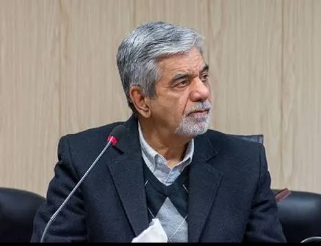 استقلال علمی با تبعیت از الگوهای غربی محقق نمی‌شود