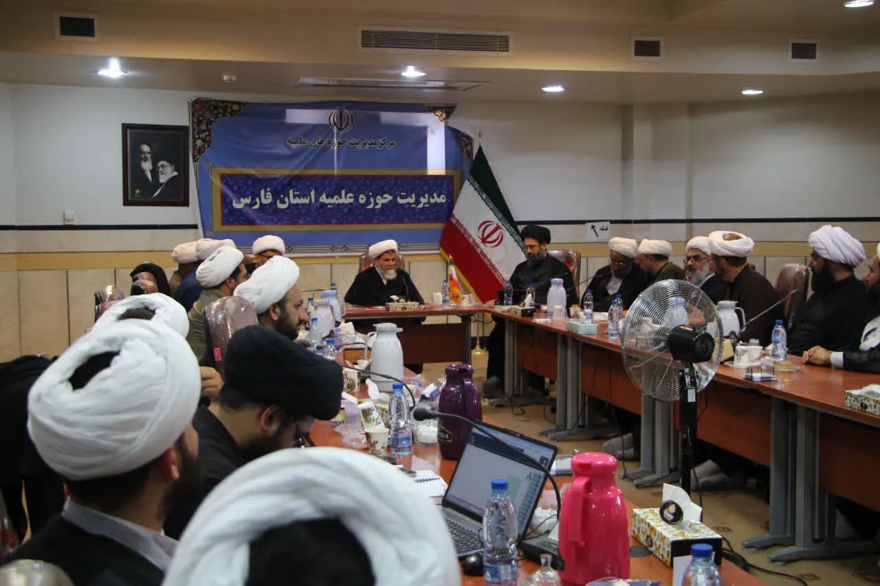 نشست هم‌ اندیشی کانون‌های تبلیغی فارس با هدف تحول در عرصه تبلیغ