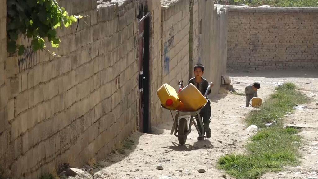 غرب کابل در فقدان آب و برق؛ زندگی هزاران خانواده در خطر است