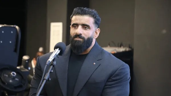 افتخار واقعی، ماندن کنار مردم و سربلندی ایران است
