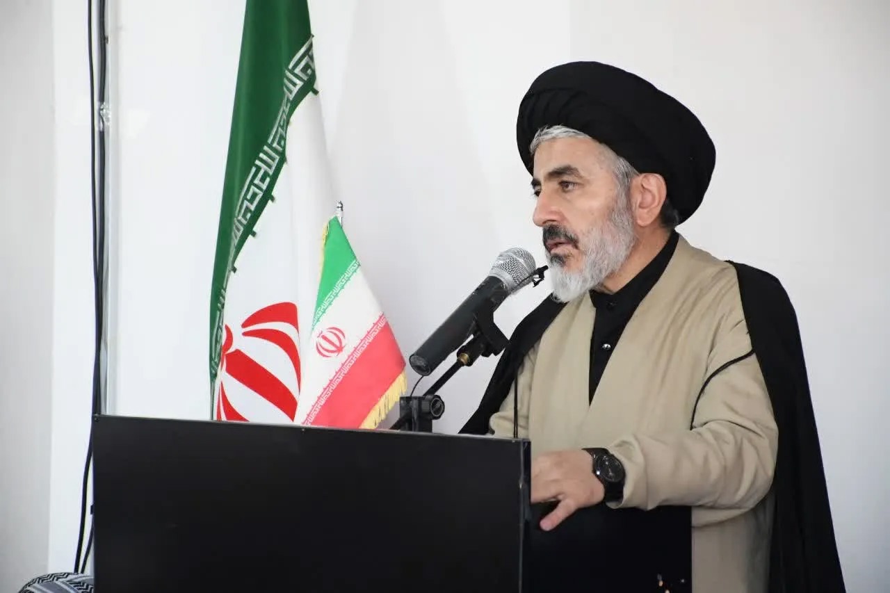 قیام امام حسین الگوی مقاومت ملت ایران است