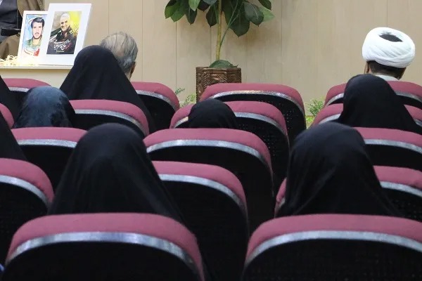همایش «عفاف و حجاب» به همت طلاب خواهر داراب برگزار شد