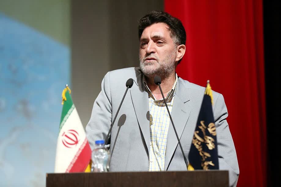 سلمان فارسی الگویی ماندگار برای حکمرانی اسلامی و ولایت‌مداری است