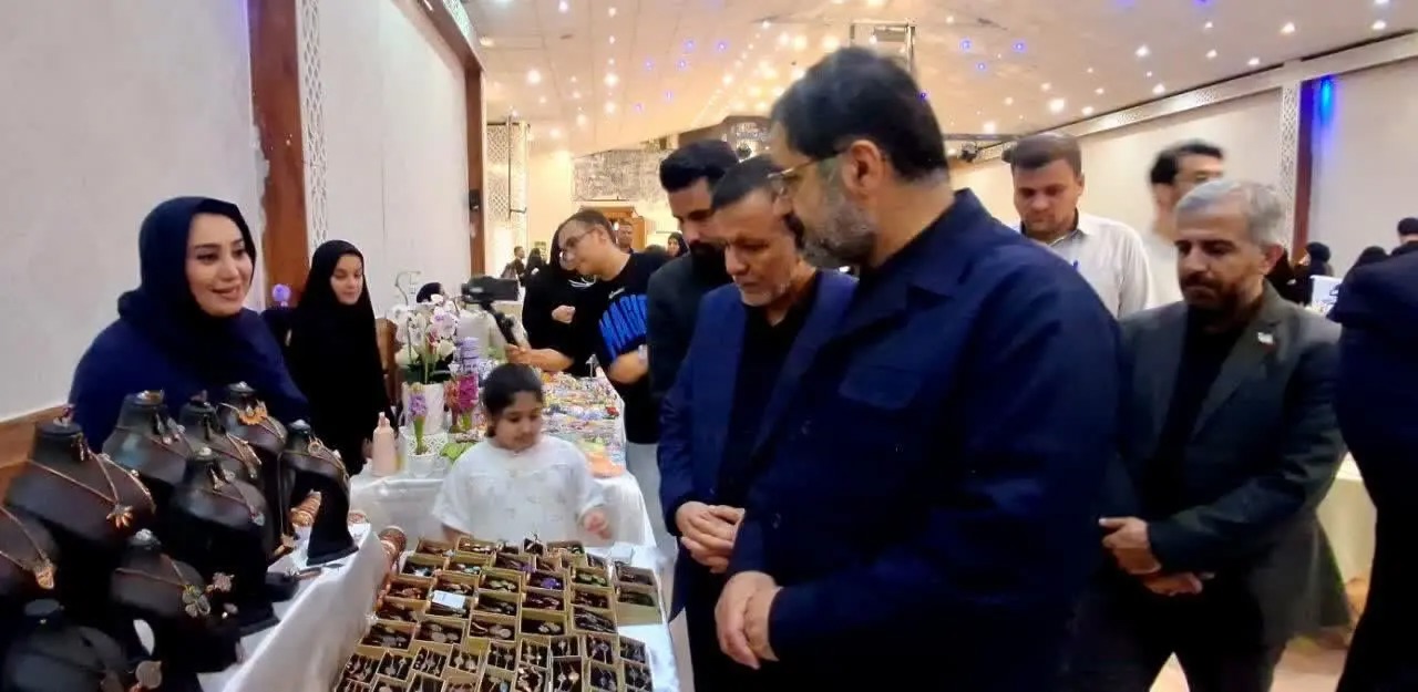 بازدید اکبر بهنام‌جو، استاندار قم از نمایشگاه توانمندی بانوان کارآفرین