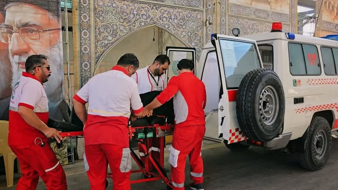 ارائه خدمات درمانی هلال احمر قم در موکب آستان حضرت معصومه