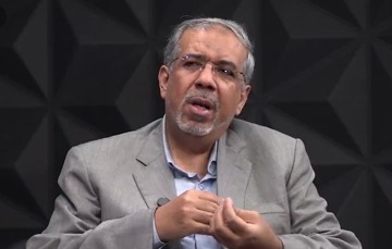 دیپلمات ارشد پیشین ایران در نیویورک: آمریکا می‌خواهد تنگه هرمز را از کف ایران دربیاورد