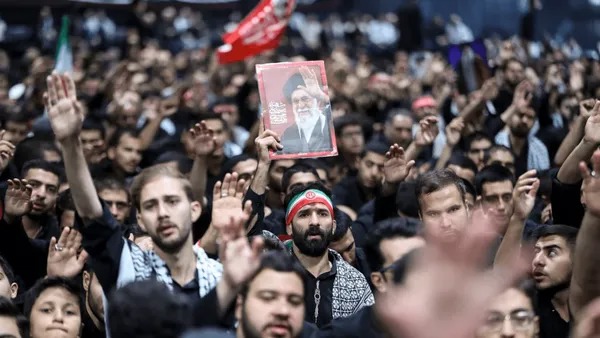عزاداری اربعینی دانشجویان در جوار محل شهادت رهبر شهید