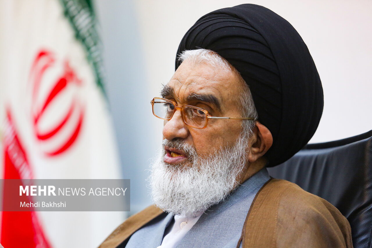 آیت‌الله سعیدی:خبرنگاران مجاهدان عرصه آگاهی،حقیقت و خدمت به مردم هستند