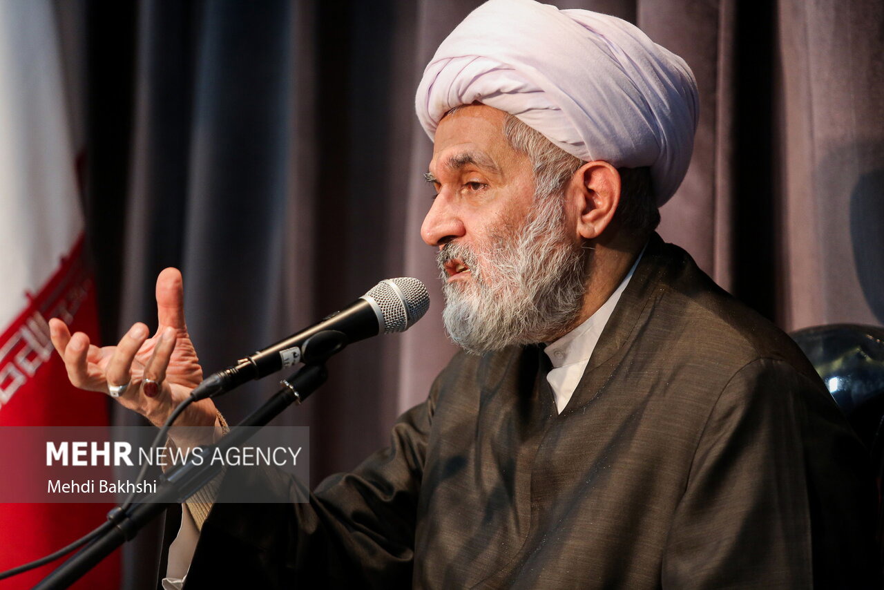 طائب: تلاش آمریکا برای تعرض جدید در تنگه هرمز ناکام ماند