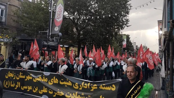 خروش رضوی زنجانی‌ها در سوگ امام هشتم+ عکس