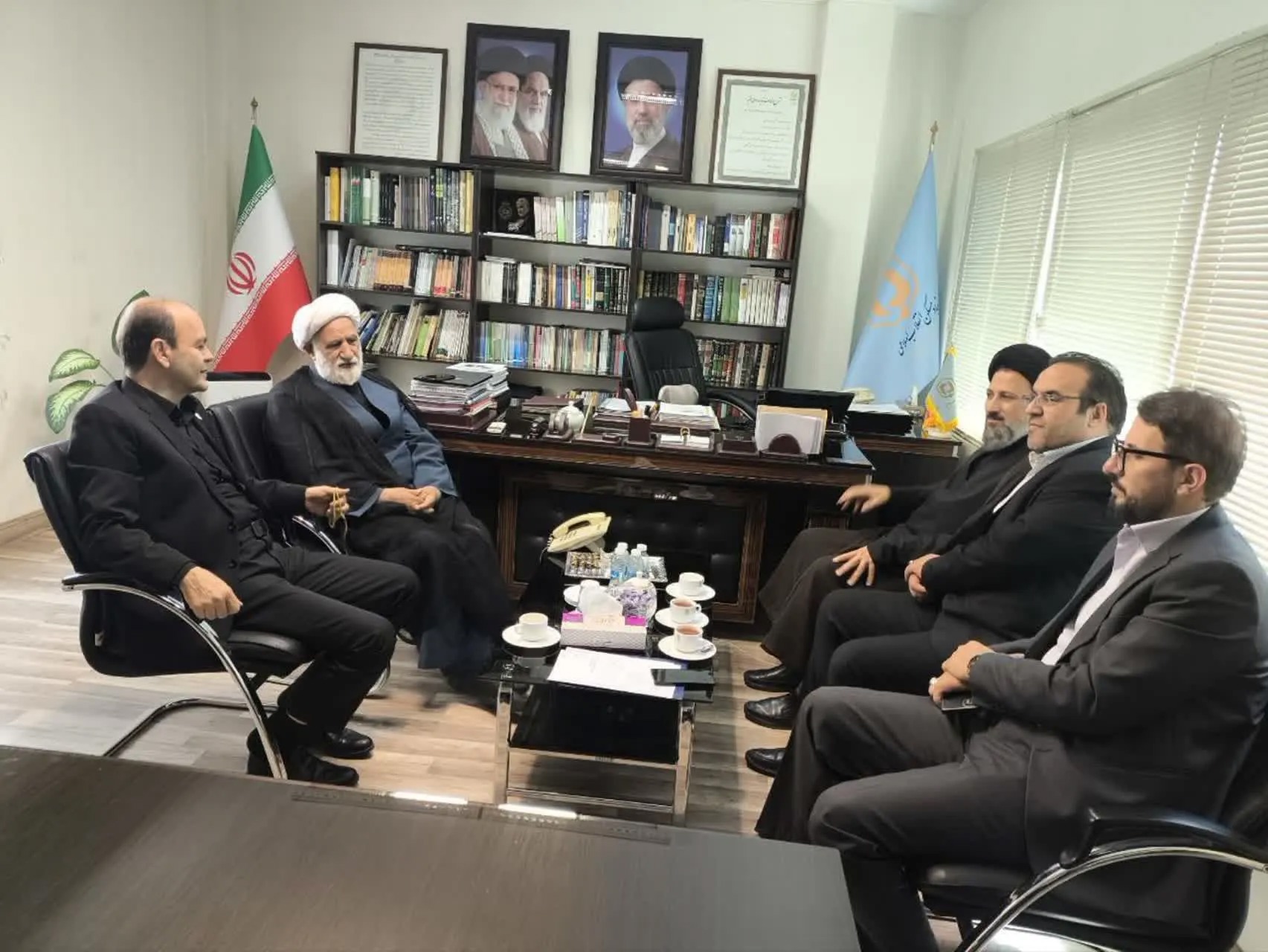 پیگیری مشکلات روستاهای سراب در دیدار با رئیس بنیاد مسکن کشور