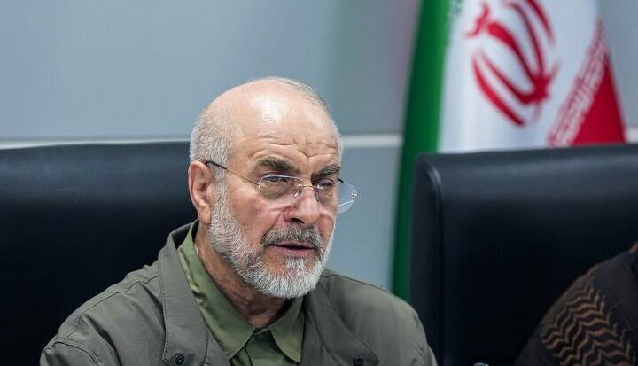 قالیباف: تنگه هرمز تا رفع محاصره و تحریم نفت باز نمی‌شود