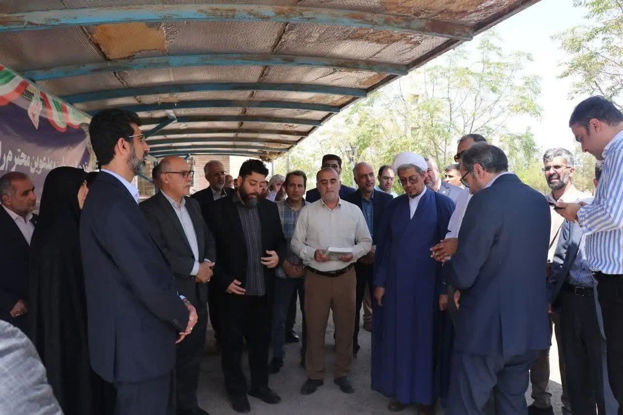 کلنگ‌زنی ایستگاه آتش‌نشانی و نمازخانه در شهرک تخصصی ثامن قم