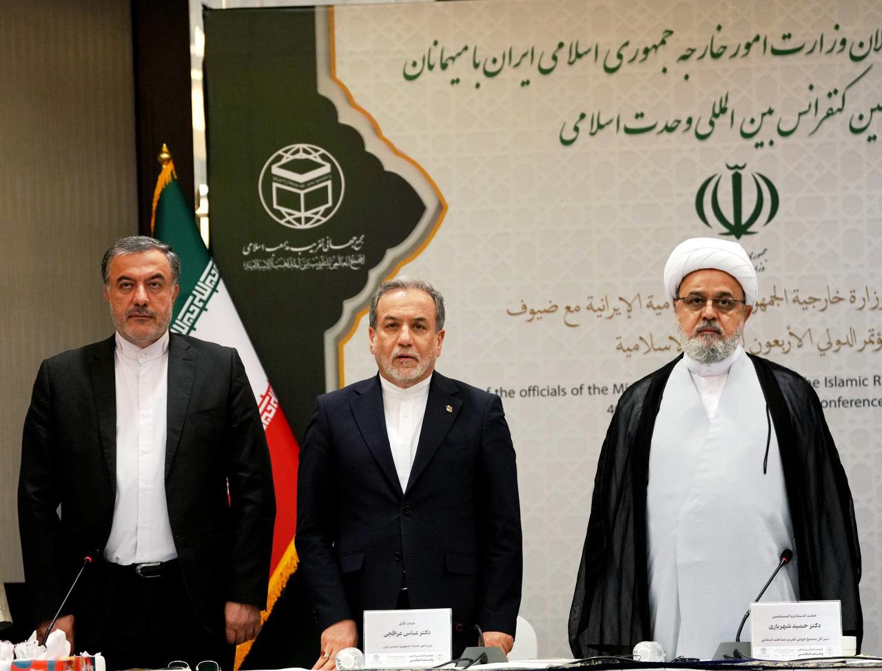 عراقچی: جمهوری اسلامی درخت تناوری است که با خون شهیدان آبیاری شده است | آخرین خبر