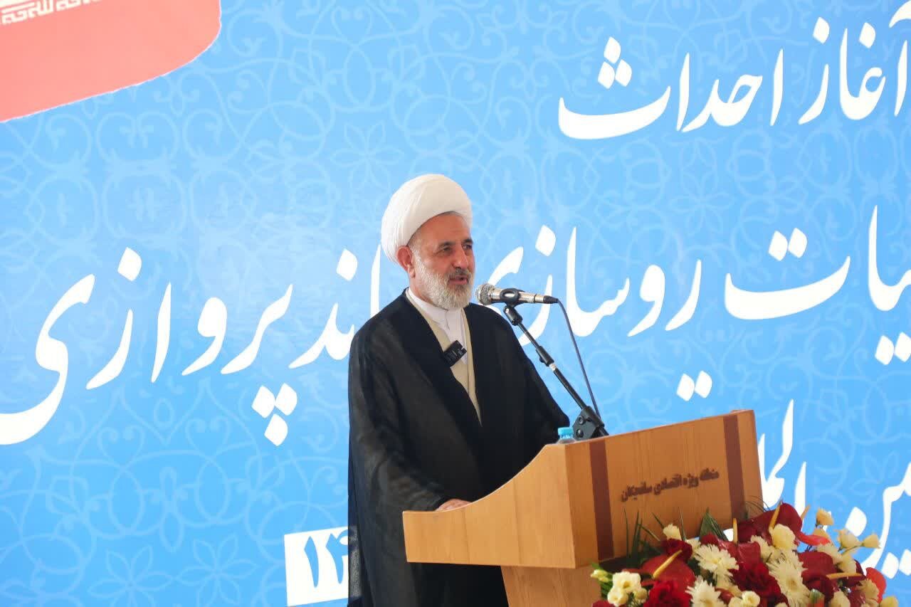 ذوالنوری: فرودگاه قم حلقه مفقوده توسعه گردشگری و حمل‌ونقل استان است