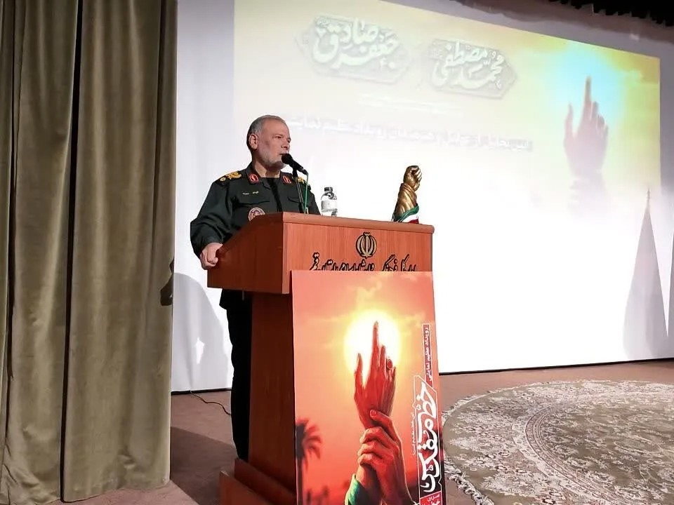 هنرمندان پاسداران فرهنگی ارزش‌های دینی و غدیر هستند