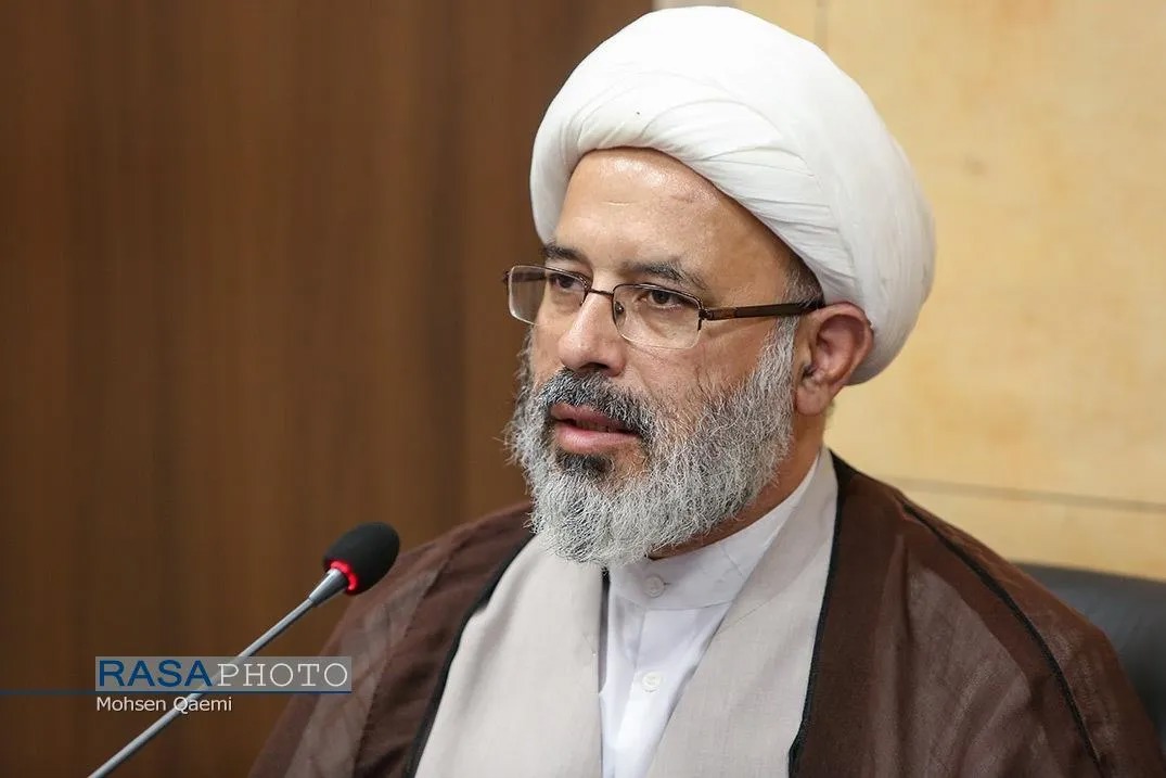 تحریف مفاهیم دینی جامعه را به پذیرش ولایت طاغوت سوق می‌دهد