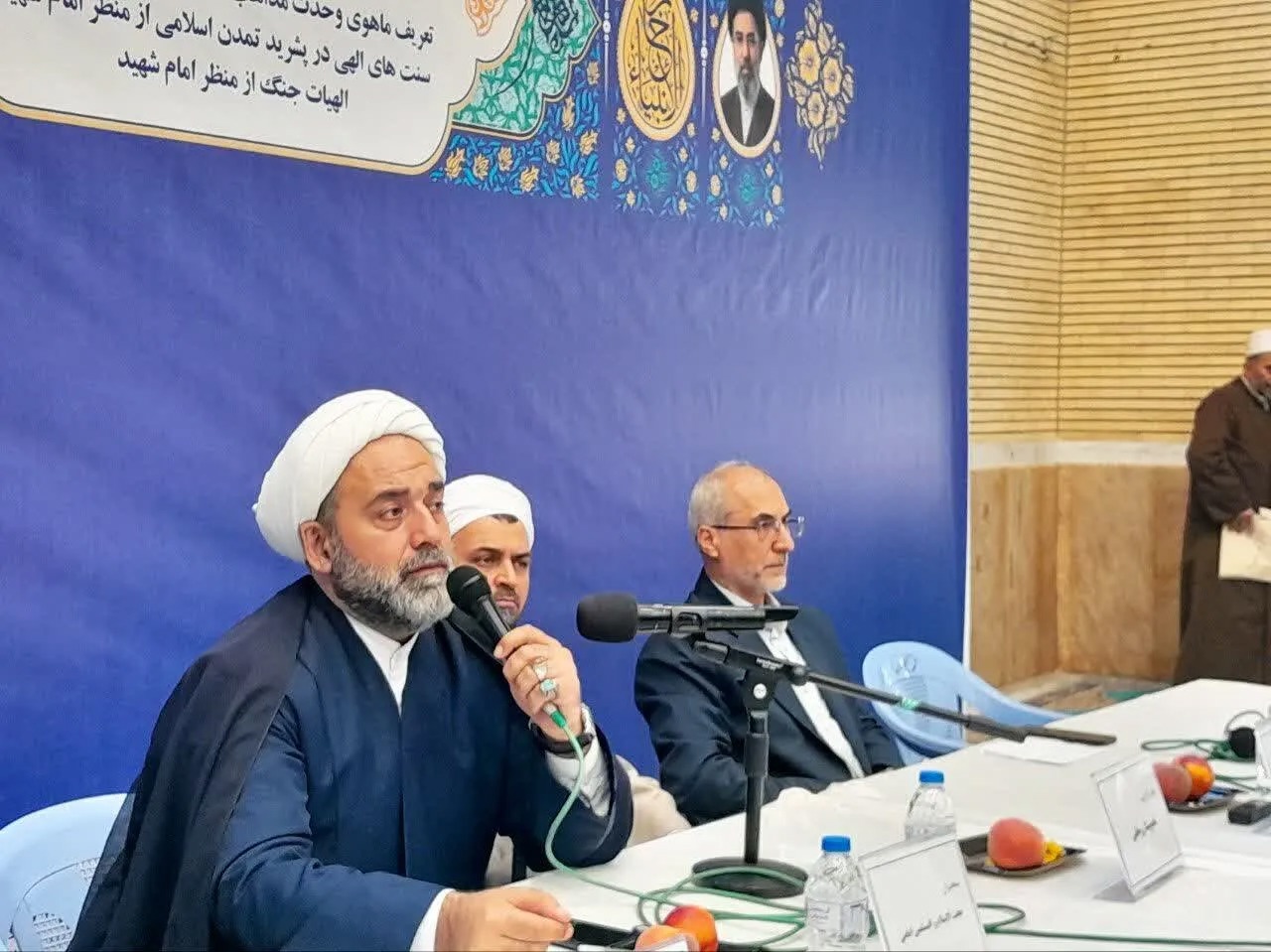 نگاهی به موضوع جنگ در منظومه فکری رهبر شهید
