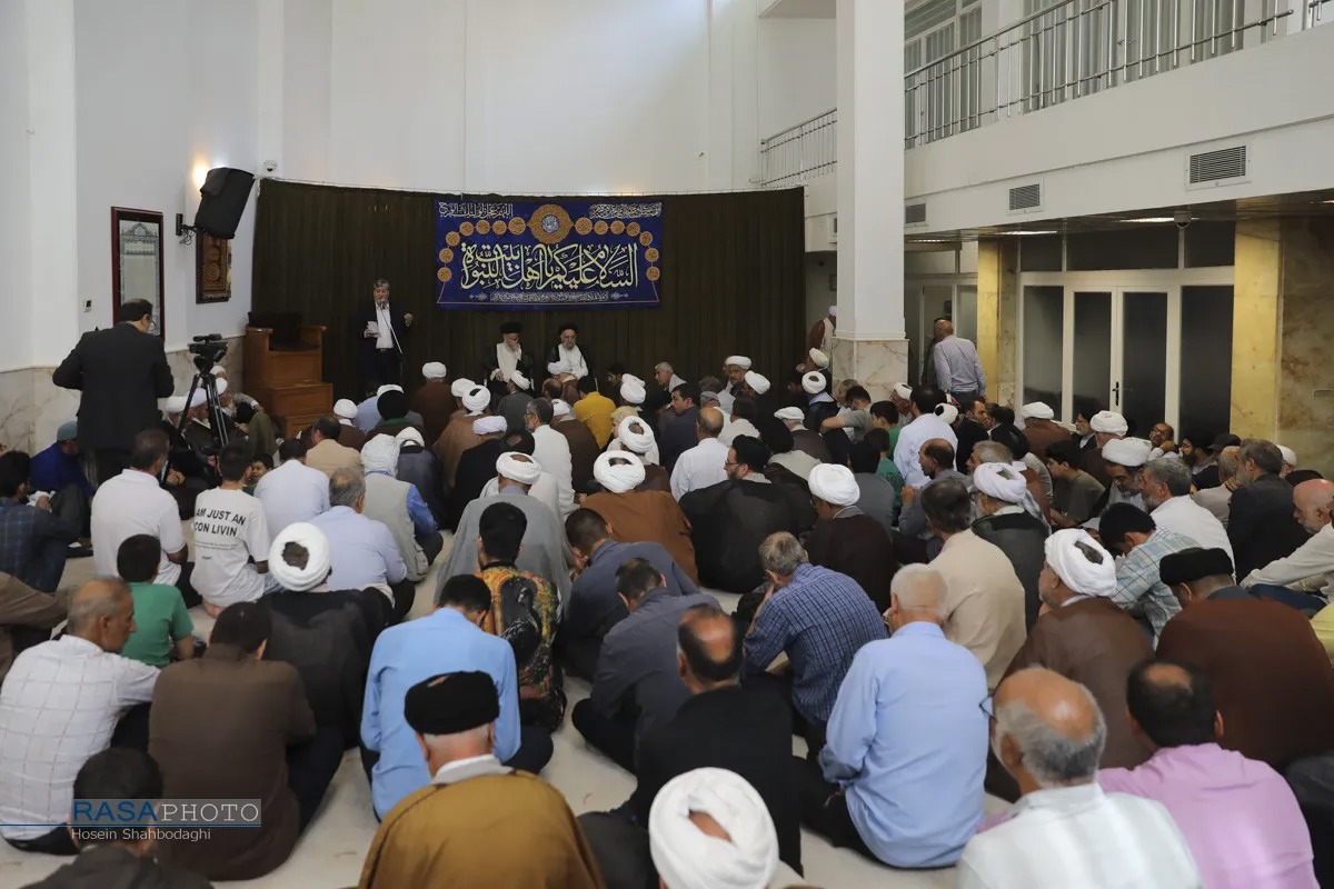 مراسم جشن میلاد پیامبر اکرم و امام جعفر صادق در بیوت مراجع تقلید برگزار شد