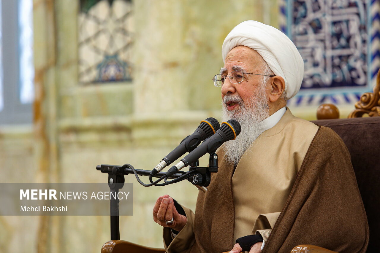 اعلام زمان آغاز دروس آیت‌الله جوادی آملی در سال تحصیلی جدید