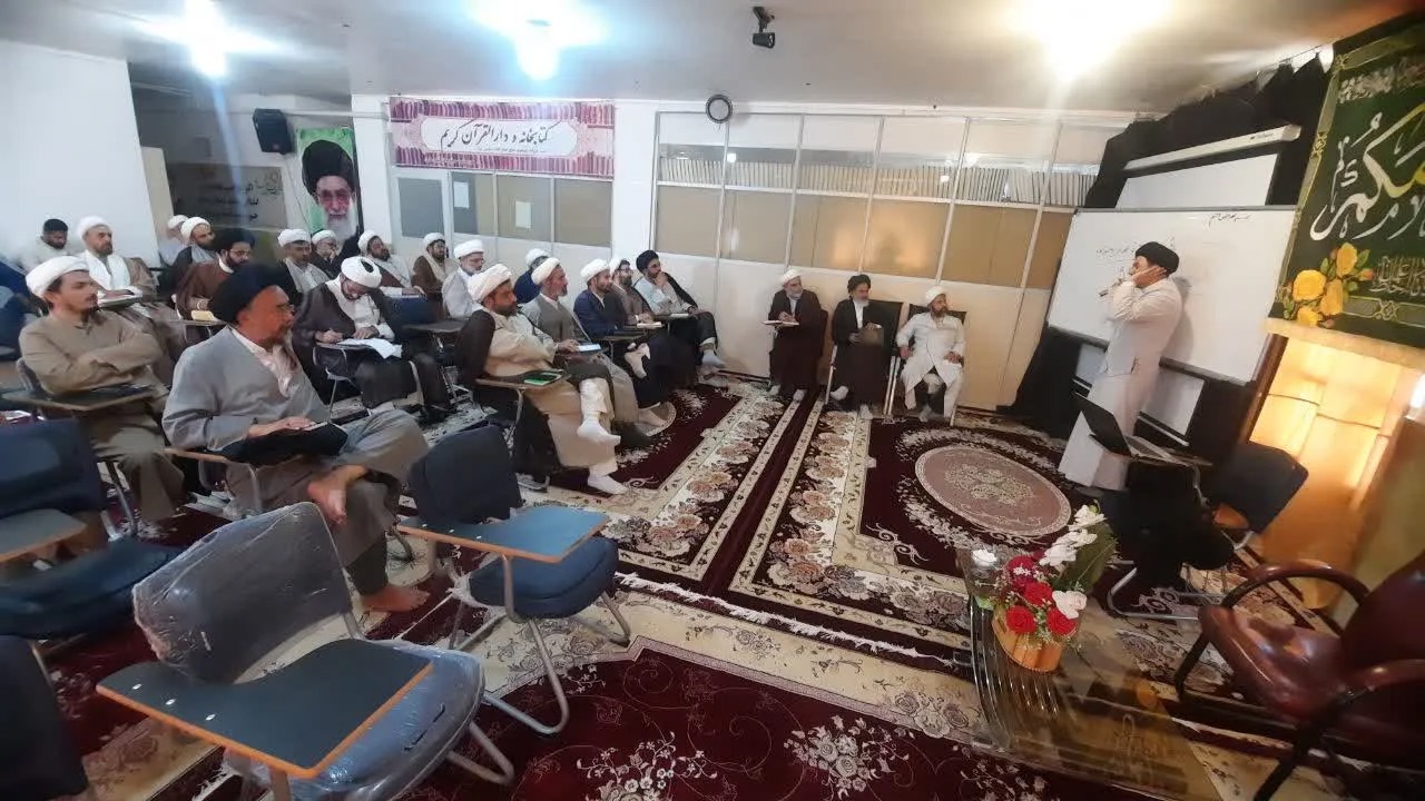 برپایی کارگاه دانش‌افزایی ادبیات عرب ویژه اساتید حوزه علمیه چهارمحال و بختیاری