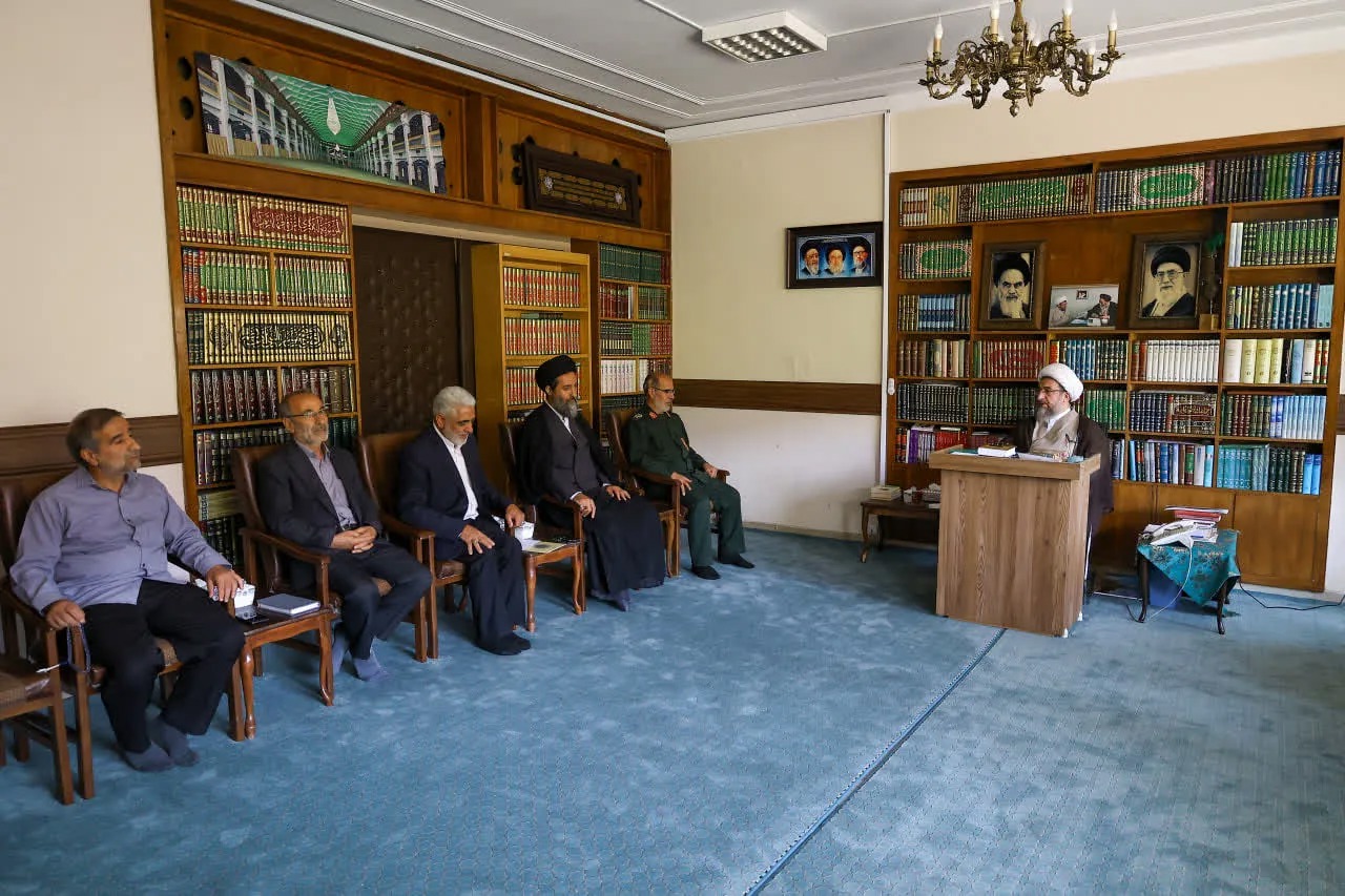 نشست هیئت امنای ستاد بازسازی عتبات عالیات آذربایجان شرقی برگزار شد+ تصاویر