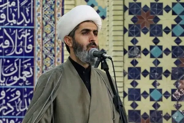 مسئولین با همدلی و وحدت معیشت مردم را بهبود بدهند