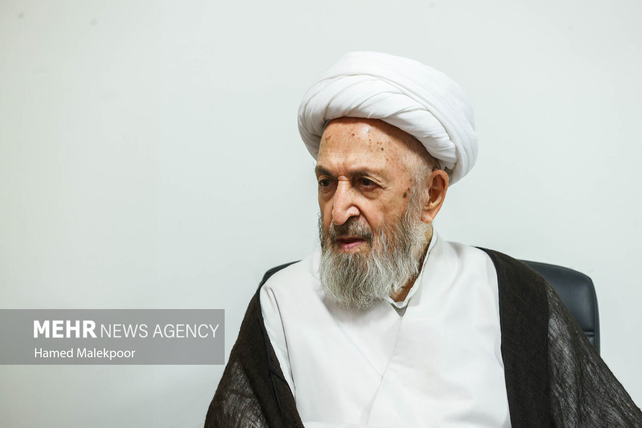 آیت‌الله سبحانی: جبران افت تحصیلی باید در اولویت آموزش و پرورش باشد